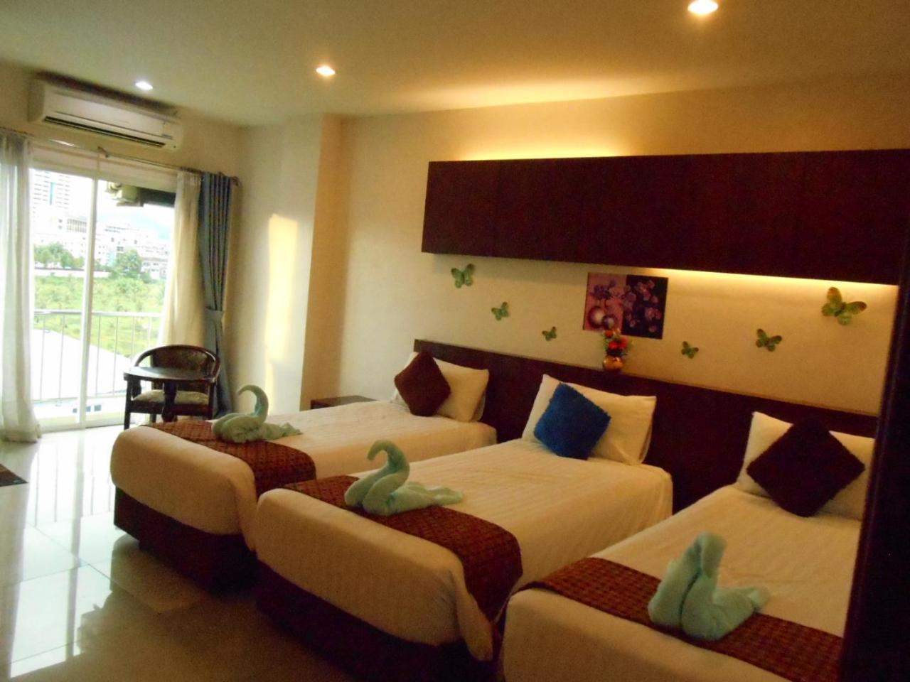 7 Sky Residency Hotel Patong Exterior photo