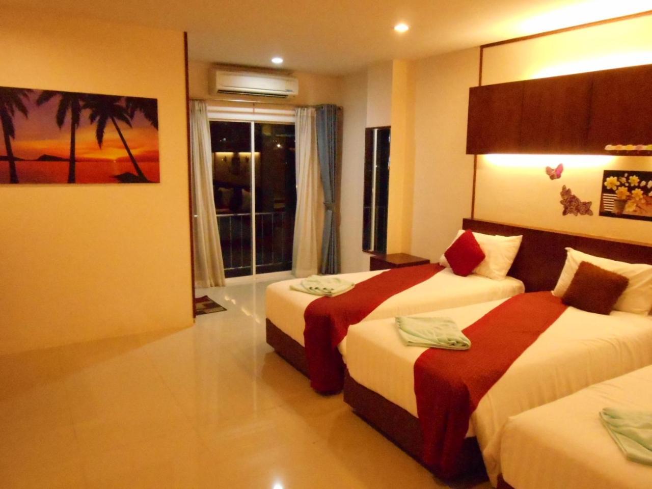 7 Sky Residency Hotel Patong Exterior photo
